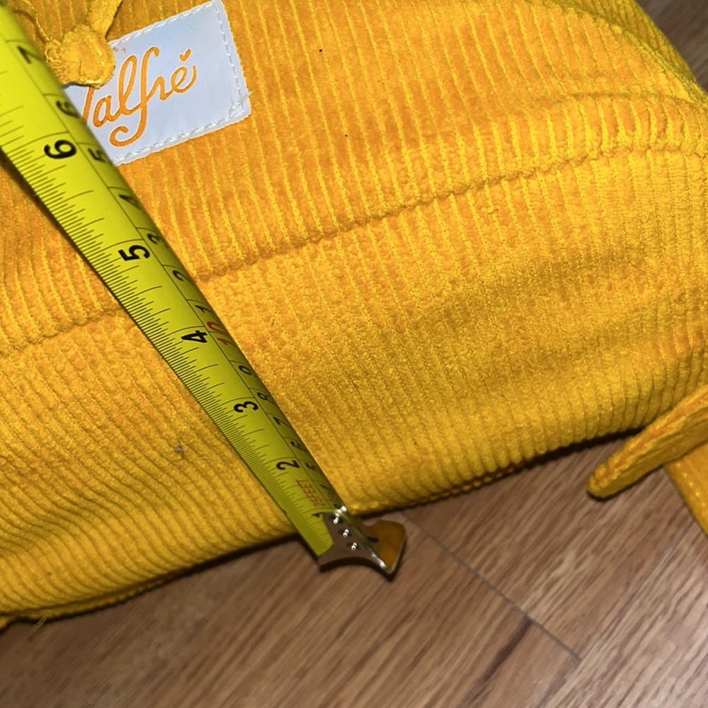 💛 🫦 💛• VALFRE x Love Thineself Vibes • 🫦♥️🫦 - Picture 6 of 10